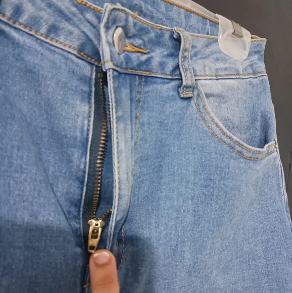 Shein Women light blue destroyed knee Fringe skinny jeans - Picture 7 of 12